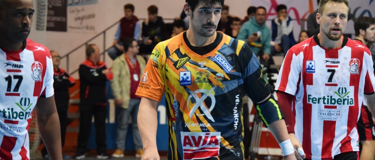 LIGA ASOBAL: Duelo de rivales directos entre Ángel Ximénez – AVIA y Frigoríficos Morrazo en el Miguel Salas